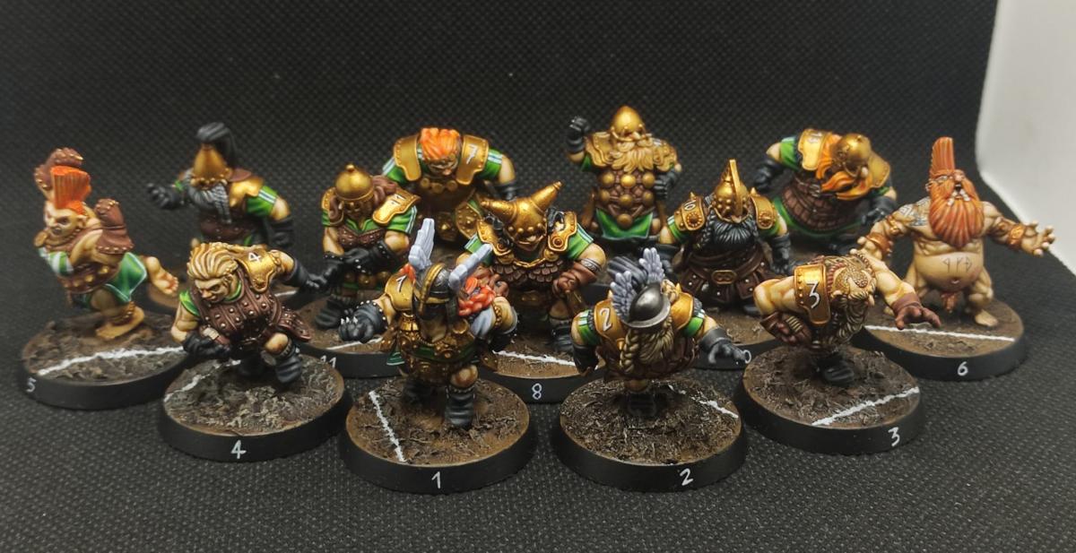 Blood Bowl Zwerge // koolkiwi